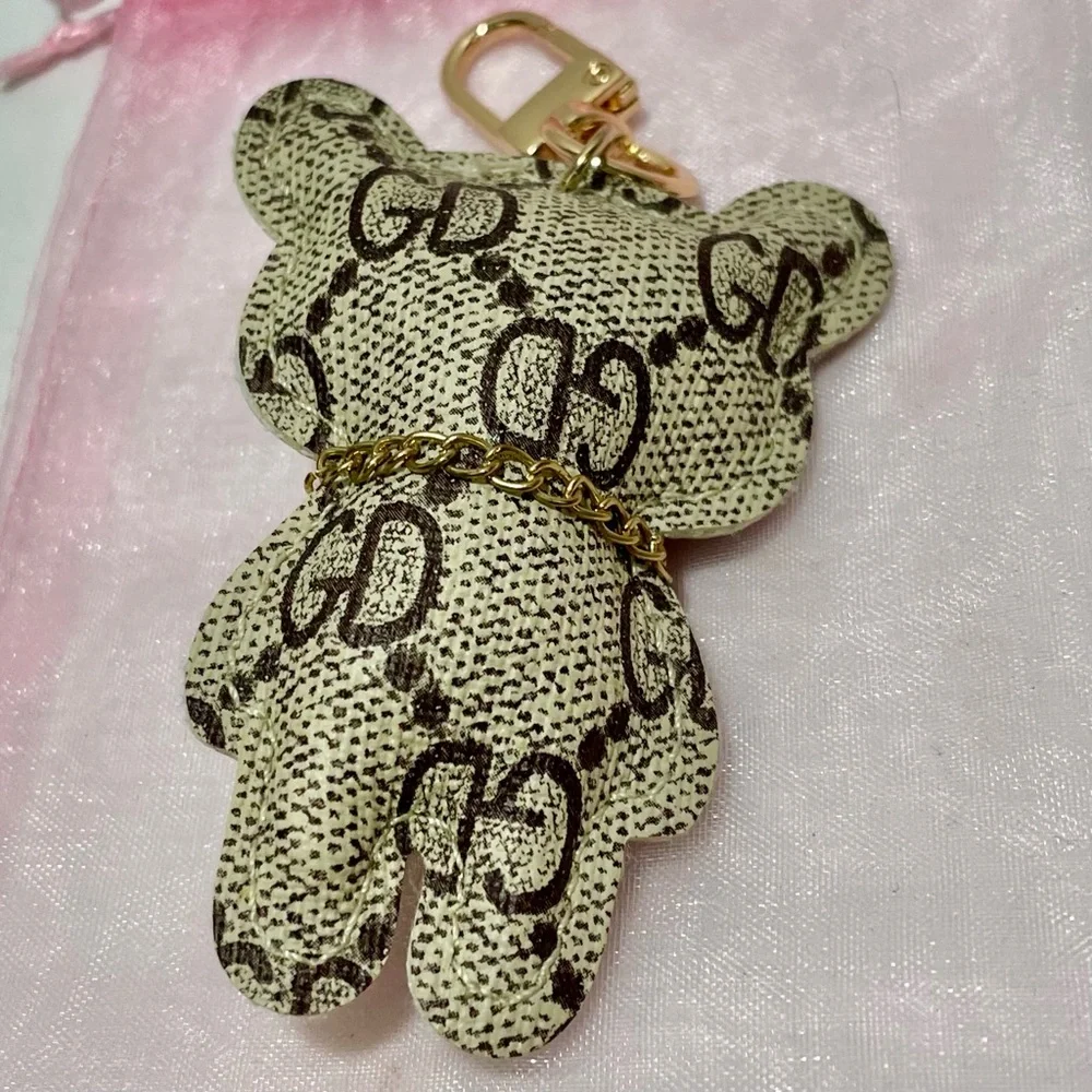 Bag Charm- Crystal Face Fashion Bear Keychain/Bag Charm in Beige Logo Print,NWOT - Picture 8 of 8